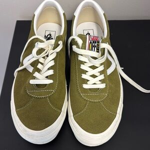 Vans Original Olive Suede Sneaker